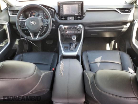 2021 Toyota RAV4 XLE Premium с VIN 2T3C1RFV2MW132387, выставлен на аукционе Copart как лот 61073075 с пробегом 40 622 миль миль и Списание • Salvage title. История ставок и продаж доступна на DreamBid. Изображение 8.