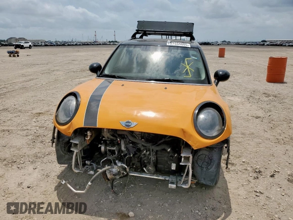 2015 MINI Hardtop 4 Door with VIN WMWXS5C59FT831465, listed as a Copart auction lot 57534805 with Not provided miles and Clean title. Bid and sale history available at DreamBid. Image 5.