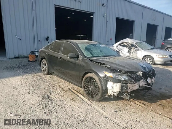 2020 Toyota Camry SE z VIN 4T1G11AK5LU356048, wystawiony jako Copart lot #49134755 z przebiegiem 145 143 mil mil oraz Nie do naprawy • Non repairable. Historia ofert i sprzedaży dostępna na DreamBid. Obrazek 11.