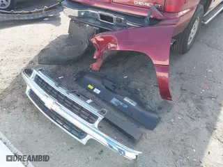 2003 Chevrolet Tahoe LT with VIN 1GNEC13Z33R261062, listed as a IAAI auction lot 41882613 with 1 mi miles. Bid and sale history available at carsss.com. Image 12.