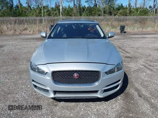 2018 Jaguar XE 25t Premium with VIN SAJAD4FX7JCP34771, listed as a IAAI auction lot 41811274 with 47,021 mi miles. Bid and sale history available at carsss.com. Image 12.