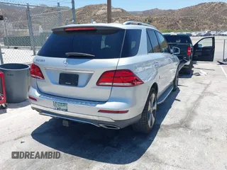 2016 Mercedes-Benz GLE 350 с VIN 4JGDA5JB2GA812671, выставлен на аукционе IAAI как лот 42544096 с пробегом 96 975 миль миль и . История ставок и продаж доступна на DreamBid. Изображение 4.