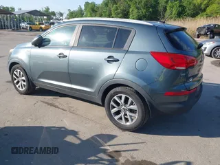 2015 Kia Sportage LX with VIN KNDPBCAC2F7764189, listed as a IAAI auction lot 42144059 with 181,247 mi miles and . Bid and sale history available at carsss.com. Image 3.