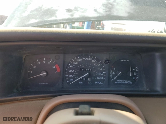 1996 Lincoln Mark VIII with VIN 1LNLM91VXTY716079, listed as a Copart auction lot 51505665 with 151,845 mi miles and Clean Title. Bid and sale history available at carsss.com. Image 9.