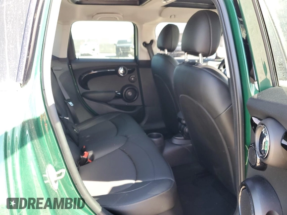2021 MINI Hardtop 4 Door Oxford Edition с VIN WMWXU7C04M2N55158, выставлен на аукционе Copart как лот 79089084 с пробегом 50 102 миль миль и Списание • Salvage title. История ставок и продаж доступна на DreamBid. Изображение 10.