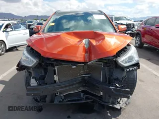 2014 Hyundai Santa Fe z VIN 5XYZUDLB4EG138898, wystawiony jako IAAI lot #42196491 z przebiegiem Nie podano mil oraz . Historia ofert i sprzedaży dostępna na DreamBid. Obrazek 6.