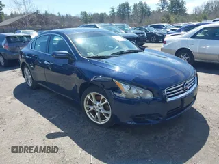 2013 Nissan Maxima SV with VIN 1N4AA5AP9DC805516, listed as a IAAI auction lot 42028936 with 174,555 mi miles and . Bid and sale history available at carsss.com. Image 1.