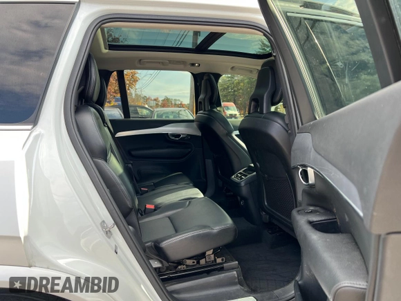 2018 Volvo XC90 Momentum with VIN YV4102CK9J1355304, listed as a Copart auction lot 78401374 with 129,048 mi miles and Clean Title. Bid and sale history available at carsss.com. Image 5.
