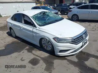 2020 Volkswagen Jetta S с VIN 3VWC57BU4LM102844, выставлен на аукционе IAAI как лот 42301988 с пробегом 49 501 миль миль и . История ставок и продаж доступна на DreamBid. Изображение 1.