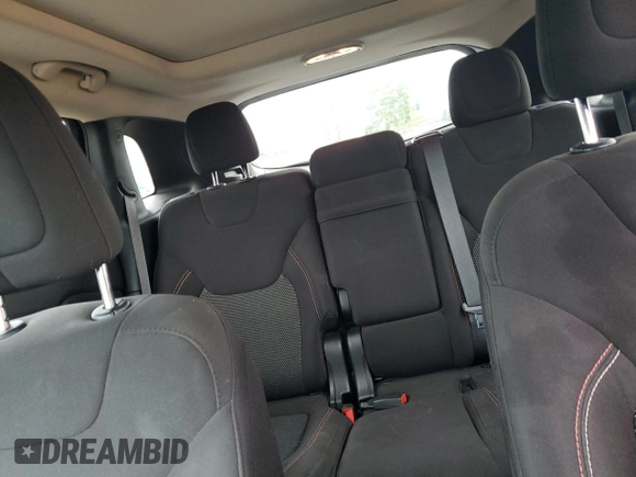 2016 Jeep Cherokee Altitude with VIN 1C4PJMCB0GW348615, listed as a Copart auction lot 61194105 with 124,840 mi miles and Salvage title. Bid and sale history available at DreamBid. Image 10.