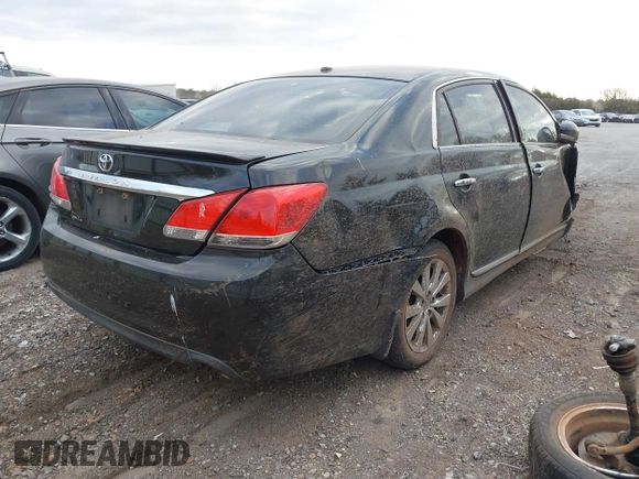 2012 Toyota Avalon z VIN 4T1BK3DB7CU455629, wystawiony jako IAAI lot #41794471 z przebiegiem 294 337 mil mil oraz . Historia ofert i sprzedaży dostępna na DreamBid. Obrazek 4.