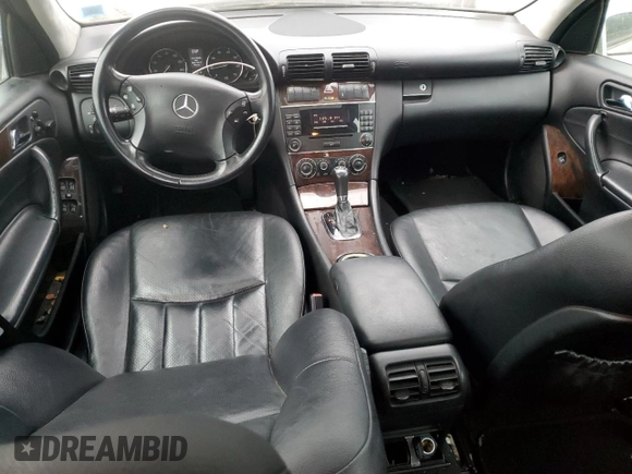 2005 Mercedes-Benz C 240 z VIN WDBRH81J35F622651, wystawiony jako Copart lot #86142504 z przebiegiem 90 563 mil mil oraz Tytuł czysty. Historia ofert i sprzedaży dostępna na DreamBid. Obrazek 8.