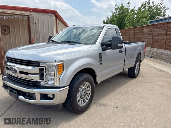 2017 Ford F-250 XL with VIN 1FTBF2A69HEE45339, listed as a Copart auction lot 58622805 with 170,018 mi miles and Clean title. Bid and sale history available at DreamBid. Image 2.