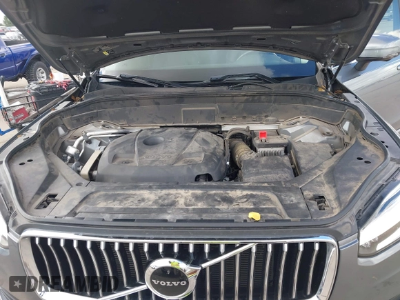 2020 Volvo XC90 Momentum with VIN YV4A221K4L1584182, listed as a IAAI auction lot 42584433 with 92,059 mi miles and . Bid and sale history available at DreamBid. Image 10.