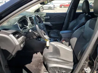 2018 Jeep Cherokee Latitude Plus with VIN 1C4PJMLX1JD579053, listed as a Copart auction lot 57329475 with 93,592 mi miles and Salvage title. Bid and sale history available at DreamBid. Image 7.