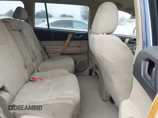 2008 Toyota Highlander Hybrid with VIN JTEEW41A782008949, listed as a IAAI auction lot 41782600 with 109,011 mi miles. Bid and sale history available at carsss.com. Image 8.
