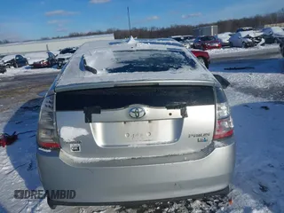 2004 Toyota Prius with VIN JTDKB20U440091037, listed as a IAAI auction lot 41589007 with 277,808 mi miles. Bid and sale history available at carsss.com. Image 16.