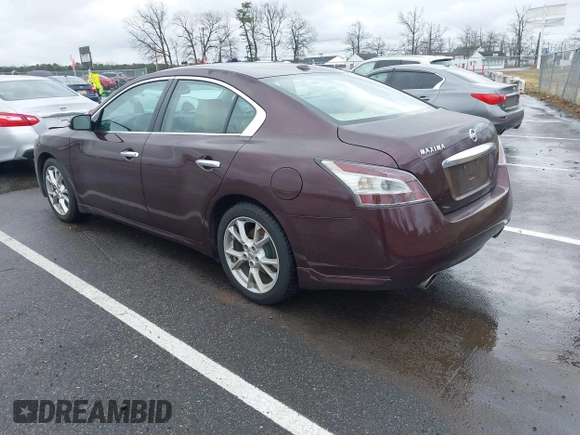 2014 Nissan Maxima SV z VIN 1N4AA5AP7EC465106, wystawiony jako IAAI lot #41815587 z przebiegiem 160 914 mil mil oraz . Historia ofert i sprzedaży dostępna na DreamBid. Obrazek 3.