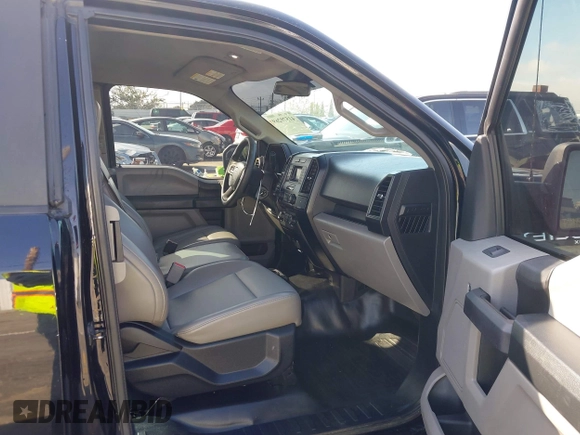 2016 Ford F-150 XL with VIN 1FTEX1C89GKG01091, listed as a IAAI auction lot 41579269 with 117,698 mi miles and . Bid and sale history available at carsss.com. Image 5.