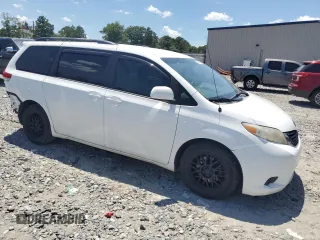 2012 Toyota Sienna LE с VIN 5TDJK3DC2CS044393, выставлен на аукционе Copart как лот 63579595 с пробегом 152 636 миль миль и Списание • Salvage title. История ставок и продаж доступна на DreamBid. Изображение 4.