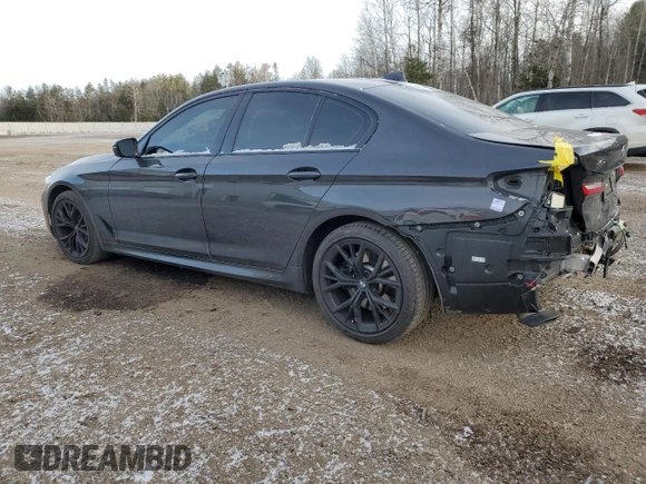 2022 BMW 5 Series 530i xDrive with VIN WBA13BJ01NCJ87578, listed as a Copart auction lot 85685994 with 33,814 mi miles and Salvage Title. Bid and sale history available at carsss.com. Image 2.