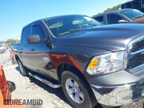 2016 Ram 1500 Express z VIN 1C6RR6KG0GS118906, wystawiony jako IAAI lot #42155565 z przebiegiem 148 016 mil mil oraz . Historia ofert i sprzedaży dostępna na DreamBid. Obrazek 13.