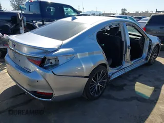 2022 Lexus ES 300h with VIN 58ADA1C15NU026087, listed as a IAAI auction lot 41765304 with 20,795 mi miles and . Bid and sale history available at DreamBid. Image 4.