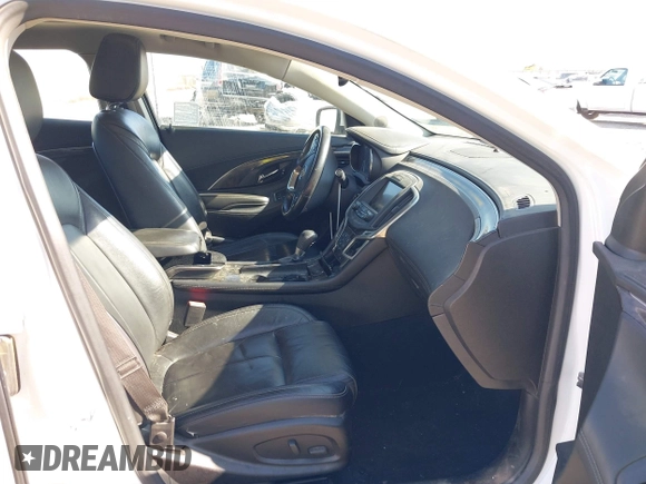 2015 Buick LaCrosse Leather with VIN 1G4GB5G33FF298132, listed as a IAAI auction lot 42101088 with 150,701 mi miles. Bid and sale history available at carsss.com. Image 5.