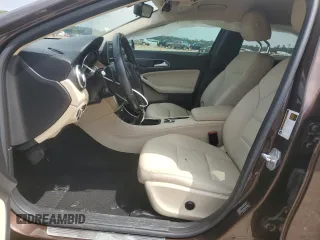 2015 Mercedes-Benz GLA 250 z VIN WDCTG4EB2FJ113312, wystawiony jako Copart lot #54522535 z przebiegiem 67 298 mil mil oraz Szkoda całkowita • Salvage title. Historia ofert i sprzedaży dostępna na DreamBid. Obrazek 7.