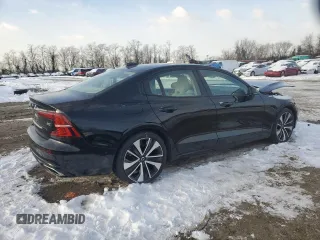 2022 Volvo S60 Momentum with VIN 7JRL12TZXNG161147, listed as a Copart auction lot 41370075 with 49,581 mi miles and Salvage Title. Bid and sale history available at carsss.com. Image 3.