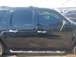2007 Chevrolet Suburban LT with VIN 3GNFK16357G166135, listed as a IAAI auction lot 41880000 with 229,465 mi miles. Bid and sale history available at carsss.com. Image 13.