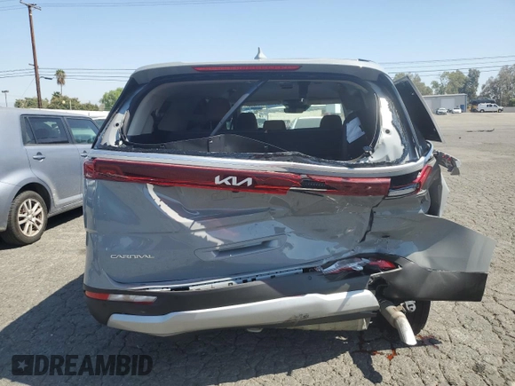 2024 Kia Carnival EX with VIN KNDNC5H31R6405657, listed as a Copart auction lot 72467014 with 5,311 mi miles and Salvage Title. Bid and sale history available at carsss.com. Image 6.
