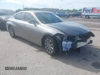 2021 Lexus ES 350 with VIN 58ADZ1B11MU087753, listed as a IAAI auction lot 42311434 with 45,104 mi miles and . Bid and sale history available at DreamBid. Image 1.