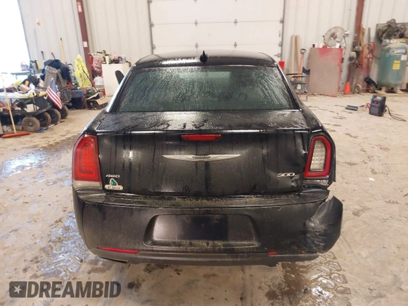 2016 Chrysler 300 S z VIN 2C3CCAGG7GH329401, wystawiony jako IAAI lot #41486084 z przebiegiem 163 942 mil mil oraz . Historia ofert i sprzedaży dostępna na DreamBid. Obrazek 16.