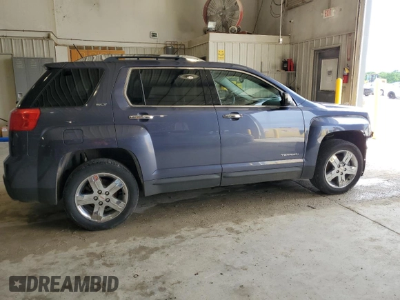 2013 GMC Terrain SLT z VIN 2GKFLXE3XD6365879, wystawiony jako Copart lot #59048315 z przebiegiem 195 979 mil mil oraz Szkoda całkowita • Salvage title. Historia ofert i sprzedaży dostępna na DreamBid. Obrazek 3.
