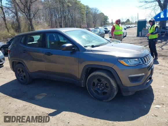2018 Jeep Compass Sport with VIN 3C4NJCAB7JT107040, listed as a IAAI auction lot 41993385 with 251,154 mi miles. Bid and sale history available at carsss.com. Image 13.