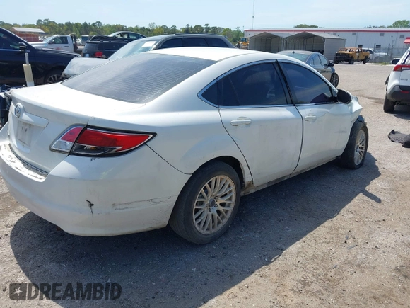 2011 Mazda Mazda6 i Sport with VIN 1YVHZ8BH0B5M14003, listed as a IAAI auction lot 41850943 with 177,325 mi miles. Bid and sale history available at carsss.com. Image 4.