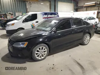 2012 Volkswagen Jetta TDI с VIN 3VWLL7AJ6CM406853, выставлен на аукционе Copart как лот 82317494 с пробегом 202 047 миль миль и Списание • Salvage title. История ставок и продаж доступна на DreamBid. Изображение 1.