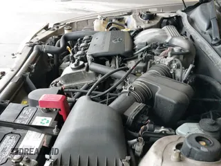 2001 Toyota Camry LE z VIN 4T1BF28K11U960653, wystawiony jako IAAI lot #43200279 z przebiegiem 210 647 mil mil oraz . Historia ofert i sprzedaży dostępna na DreamBid. Obrazek 20.