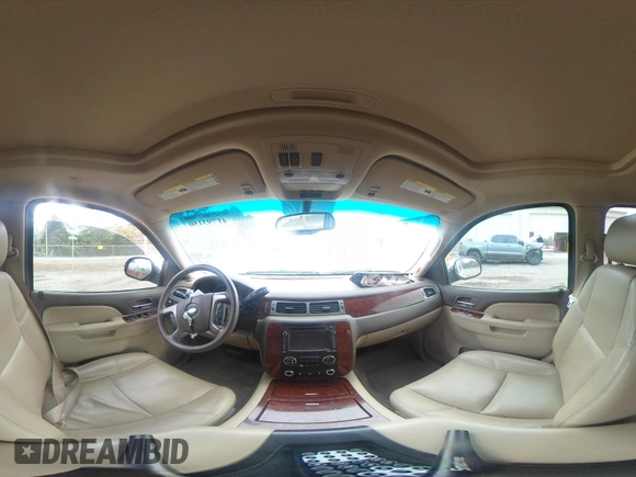 2014 Chevrolet Tahoe LTZ z VIN 1GNSCCE05ER101331, wystawiony jako IAAI lot #41793150 z przebiegiem 177 769 mil mil oraz . Historia ofert i sprzedaży dostępna na DreamBid. Obrazek 18.