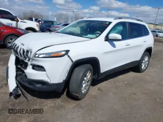 2014 Jeep Cherokee Latitude with VIN 1C4PJMCS8EW192482, listed as a IAAI auction lot 41994546 with 116,839 mi miles and . Bid and sale history available at carsss.com. Image 2.