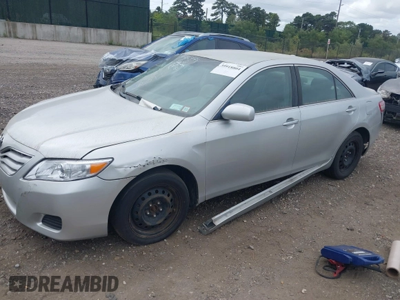 2011 Toyota Camry LE z VIN 4T1BF3EK5BU153063, wystawiony jako IAAI lot #40416479 z przebiegiem 192 289 mil mil oraz . Historia ofert i sprzedaży dostępna na DreamBid. Obrazek 2.