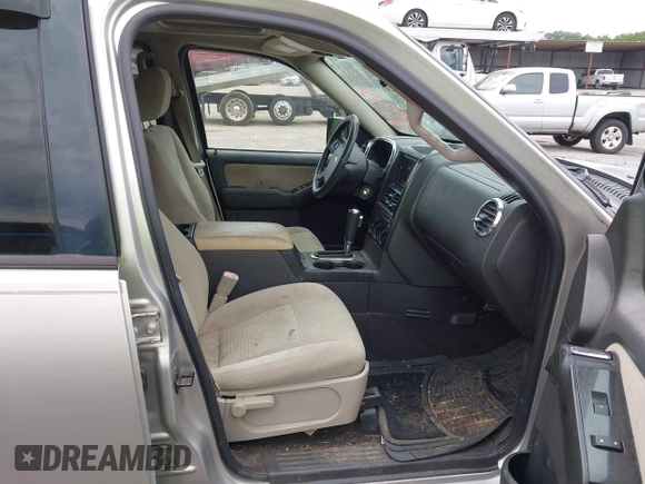 2008 Ford Explorer XLT с VIN 1FMEU73E78UA24340, выставлен на аукционе IAAI как лот 42466524 с пробегом 250 471 миль миль и . История ставок и продаж доступна на DreamBid. Изображение 5.