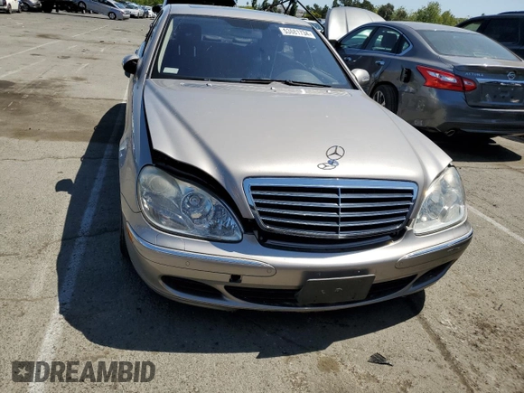 2005 Mercedes-Benz S-Class 5.0L with VIN WDBNG75J15A447352, listed as a Copart auction lot 53681734 with 0 mi miles and Salvage Title. Bid and sale history available at carsss.com. Image 5.
