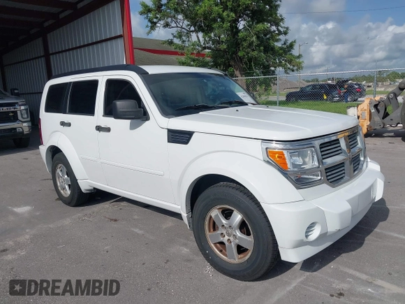 2007 Dodge Nitro SXT z VIN 1D8GT28K17W530705, wystawiony jako IAAI lot #42456213 z przebiegiem 217 175 mil mil oraz . Historia ofert i sprzedaży dostępna na DreamBid. Obrazek 1.