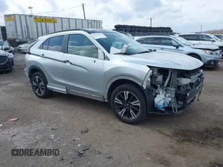 2023 Mitsubishi Eclipse Cross SE z VIN JA4ATWAA0PZ002739, wystawiony jako IAAI lot #41919122 z przebiegiem 49 350 mil mil oraz . Historia ofert i sprzedaży dostępna na DreamBid. Obrazek 1.