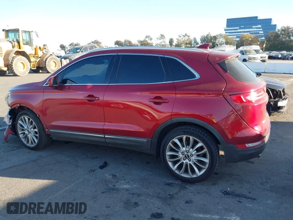 2015 Lincoln MKC z VIN 5LMCJ1A90FUJ40816, wystawiony jako IAAI lot #41674923 z przebiegiem 76 394 mil mil oraz . Historia ofert i sprzedaży dostępna na DreamBid. Obrazek 15.