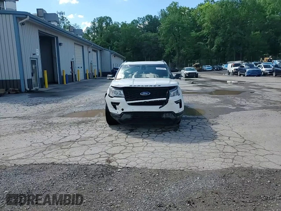 2018 Ford Explorer Sport с VIN 1FM5K8GT1JGC46235, выставлен на аукционе Copart как лот 55940205 с пробегом 167 357 миль миль и Списание • Salvage title. История ставок и продаж доступна на DreamBid. Изображение 14.