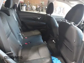 2018 Nissan Rogue SV z VIN KNMAT2MV7JP610600, wystawiony jako IAAI lot #42171714 z przebiegiem 70 299 mil mil oraz . Historia ofert i sprzedaży dostępna na DreamBid. Obrazek 8.