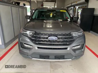 2022 Ford Explorer XLT with VIN 1FMSK8DH5NGB39343, listed as a IAAI auction lot 42788984 with 118,323 mi miles and . Bid and sale history available at DreamBid. Image 10.